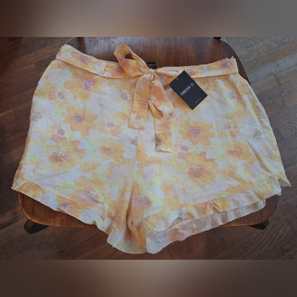 Floral Yellow Ruffle Shorts By Forever 21 Sz Large